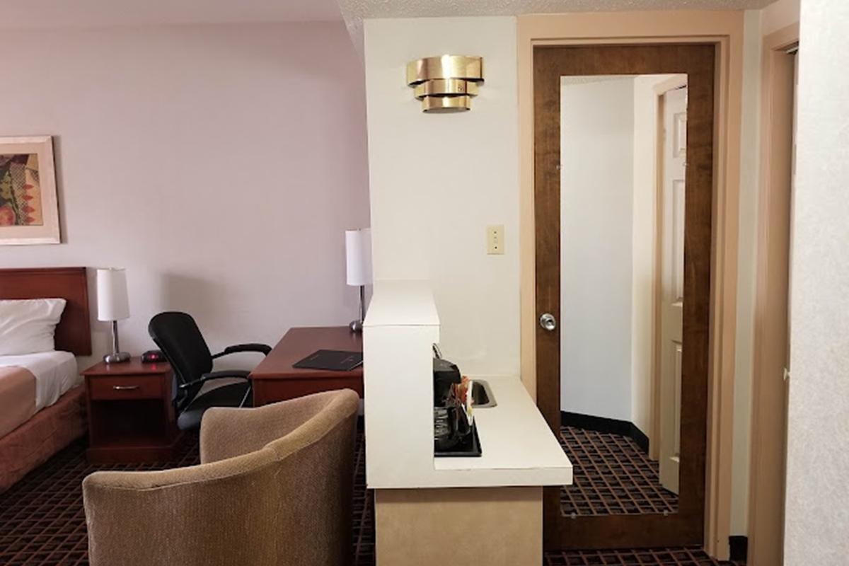 Ramada By Wyndham Yorkton Exterior foto