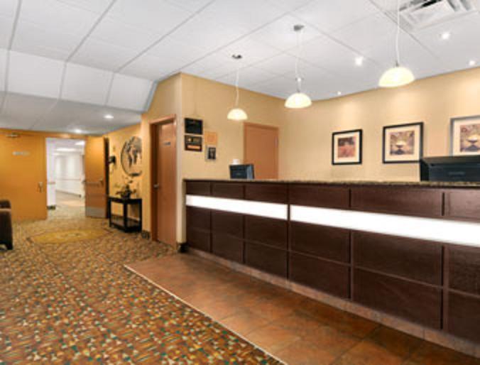 Ramada By Wyndham Yorkton Interior foto