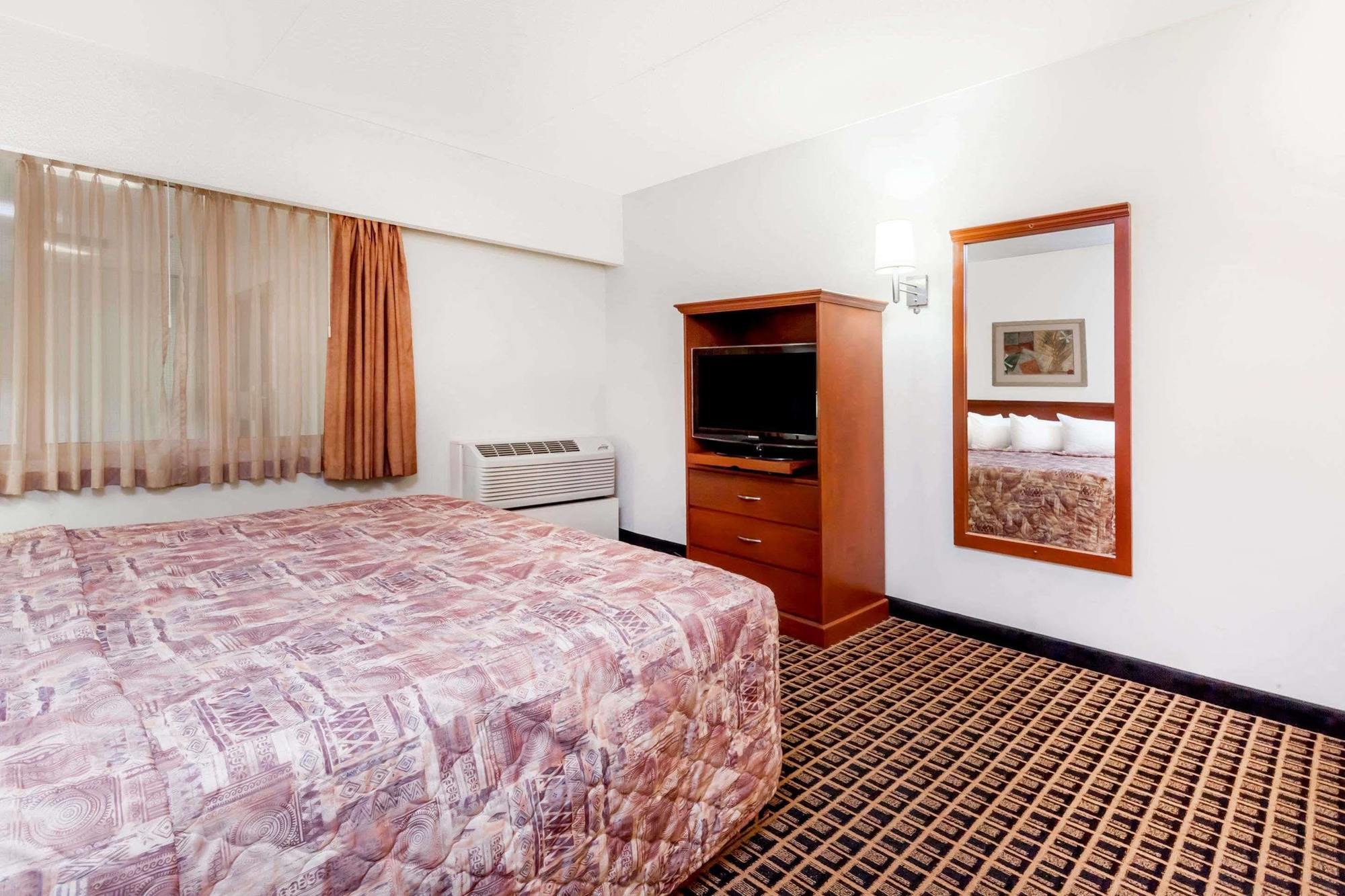 Ramada By Wyndham Yorkton Exterior foto